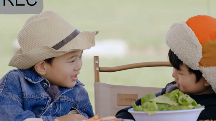“เสี่ยวเป่า ชอบซินเจียงไหม?” มิตรภาพของเด็กน้อยช่างงดงามจนแทบไม่น่าเชื่อ...