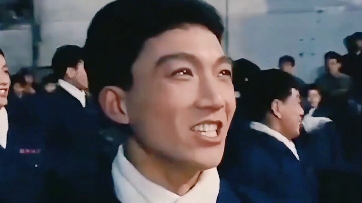 "หลายคนบอกว่าคนงานในสมัยเหมาเป็นคนขี้เกียจ แต่ประสบการณ์ของฉันกลับตรงกันข้าม"