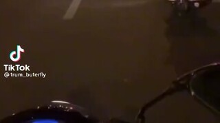 Đi xe phân khối lớn belike