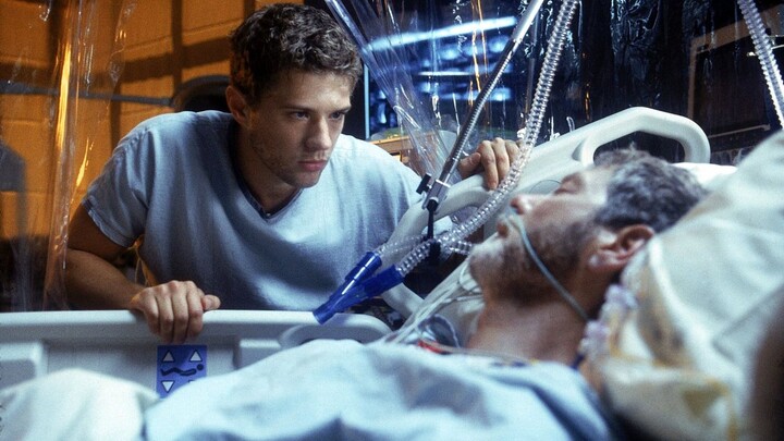 A movie that combines “Triangle” and “The Butterfly Effect”—it’ll fry your brain!