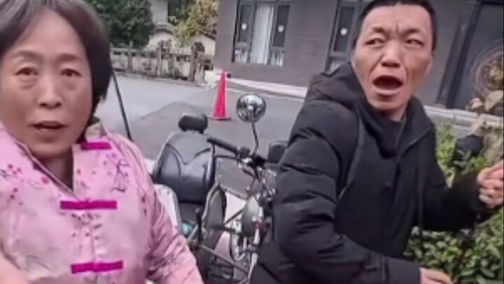 Kisah Pemancing dan Mbok yang Melepas Ikan ke Alam