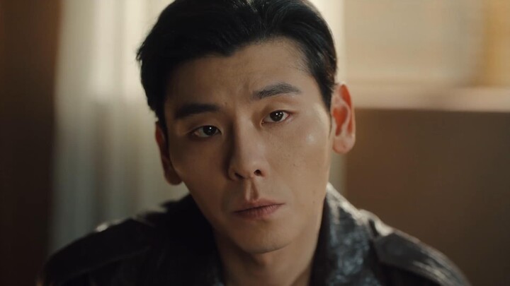 Jiang Qiming filmed a suspenseful commercial, hahaha 😂