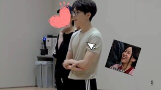 จอนวอนอูผู้เลอค่า โชว์ลีลาการเต้น + เสื้อแขนสั้นบางๆ