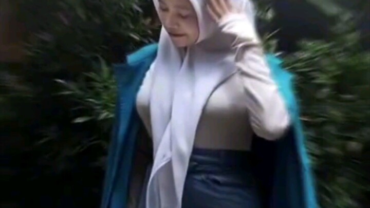 bayangin dia d sekolah muu