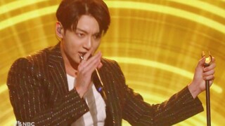 【تياو جينغجو】الظهور الأول على المسرح في برنامج المنوعات الأمريكي "Standing Next to You"!
