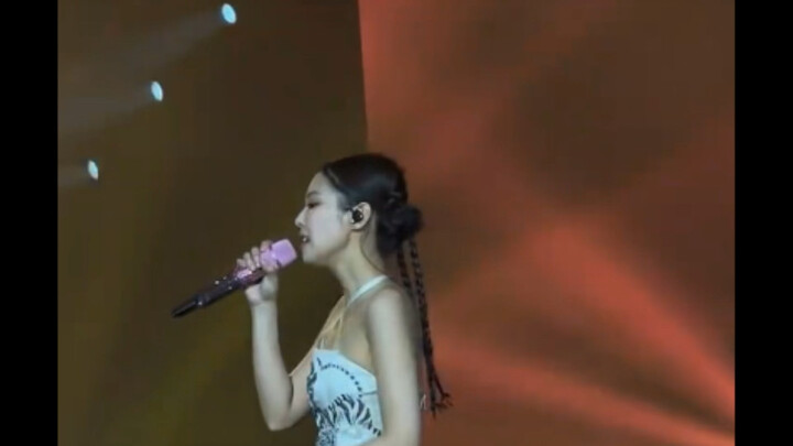 كم يجب أن يكون معدل الدهون في جسم جيني منخفضًا؟