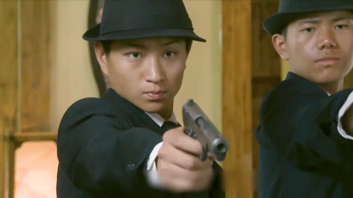 Old Man Refuses to Be a Hostage, Son Launches Frenzied Revenge for His Father