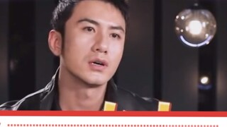 "Tôi không được mời tham gia buổi biểu diễn này, nhưng tôi đã cố gắng hết sức để chen vào." . Có nhấ