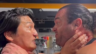 明哥VS怂次郎