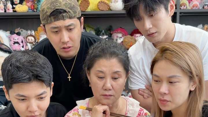“Immersive” mukbang of Northeastern Chinese cuisine
