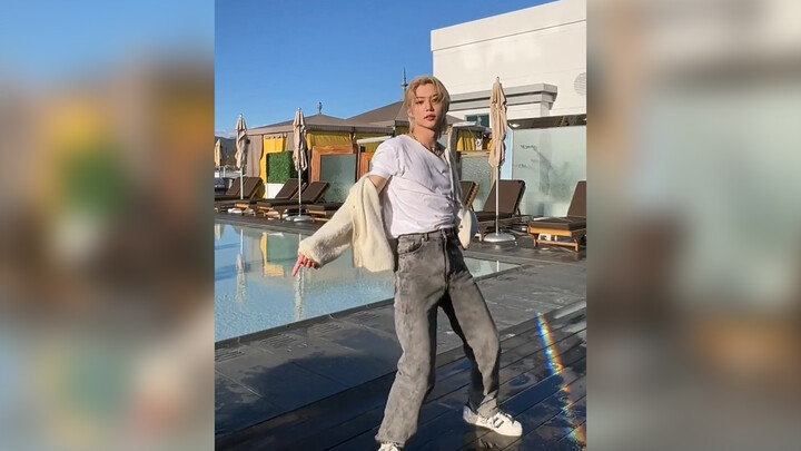 [Stray Kids Felix] Long Fu'er #like crazy cover | TikTok update