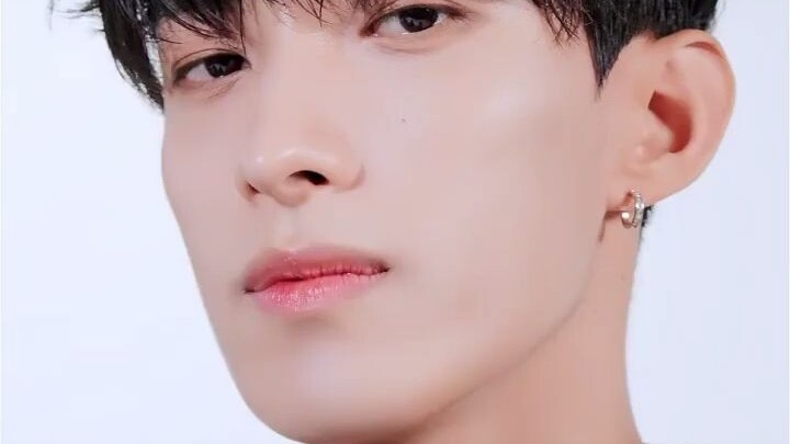 220513 SEVENTEEN, Cosmopolitan số tháng 6, nhân vật trang bìa, không điểm dừng