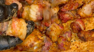 ถ้าคุณถามว่าพวกเราชาวซินเจียงชอบกินเนื้อมากแค่ไหน ฉันต้องให้คุณดูวิดีโอนี้จนจบเลยล่ะ