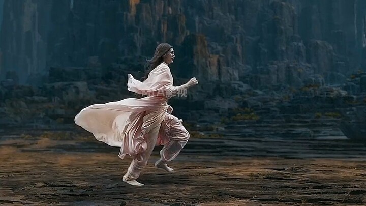 Film epik fantasi skala besar yang diadaptasi dari mitologi India, Ramayana