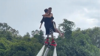 哈哈哈哈哈哈换成两个男的怎么那么好笑