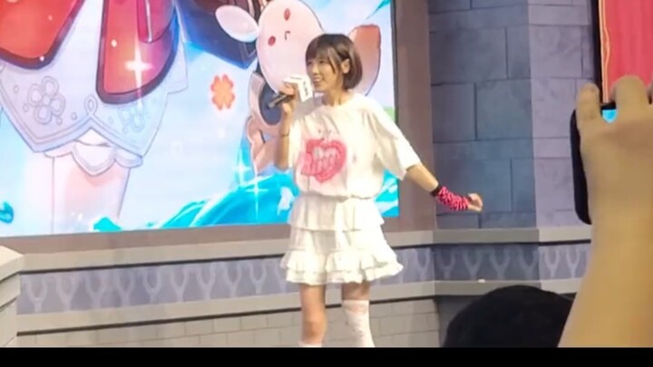 Teacher Hua Ling revealed her identity...