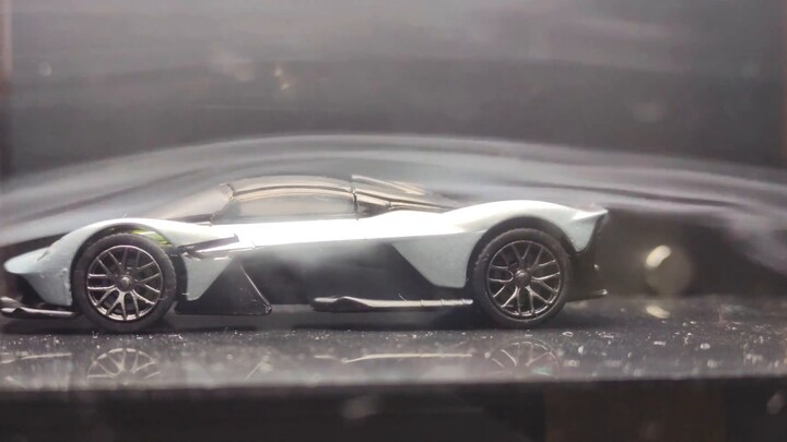 Hầm gió Aston Martin Valkyrie quy mô 64