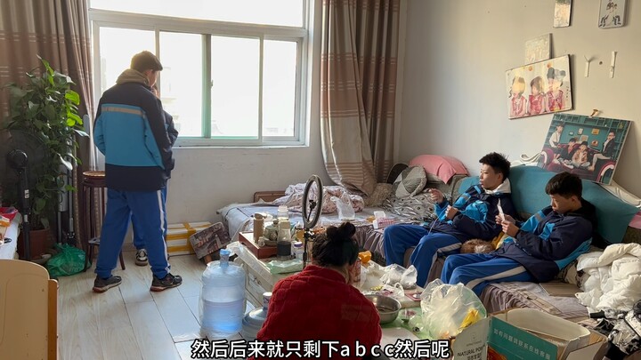 Di musim dingin utara, nggak ada yang lebih pas daripada sup bihun daging babi dengan kol putih. Har