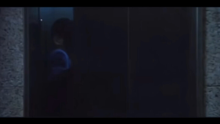 Help! This scene where she grabs the wrong hand is absolutely bursting with sexual tension!