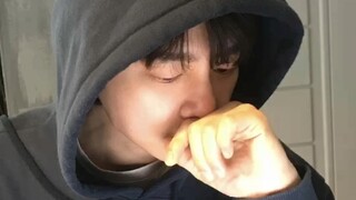 Young Master's social media account update, Young Master: My popularity is so damn high! This is goi
