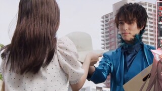 The beautiful girl who laughed so hard that she pounded the table after watching Baotaro episode 18!