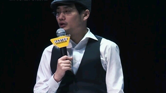 "Chuyến tàu dẫn đến ga Hoàng Tuyền, sân ga đầy rẫy người đã khuất đến chào hỏi. Đây không phải là bi
