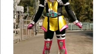Appreciation of the appearance of female knight leather suits of all generations, and rating by frie