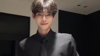 The weather today is nice, the breeze is gentle, and you're so sweet.