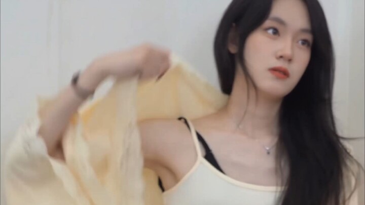 ห้ามพลาด!! นางงามมหาวิทยาลัย ฉีเมิ่ง เสี่ยวอี้, ภาพถ่ายนางงามระดับ 4K (ถูกลบแล้วนำกลับมาลงใหม่)