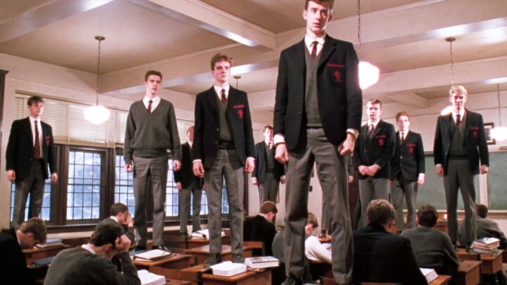 من بطولة روبن ويليامز: فيلم لا بد من مشاهدته في حياتك – «نادي القتلة الشعري»