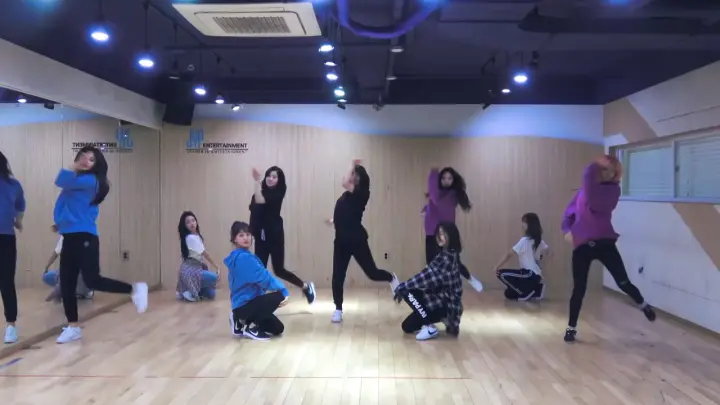 Twice What Is Love dance practice [credit to Twice]