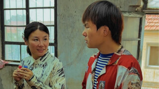 这怎么整的……还羞涩上了