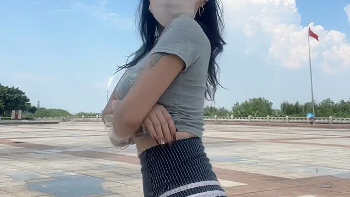 我就觉得这歌曲很上头#浅跳一下 #感觉至上 #有点上头 @钟芯冉#dance #佛山市高明区 #星舟计划