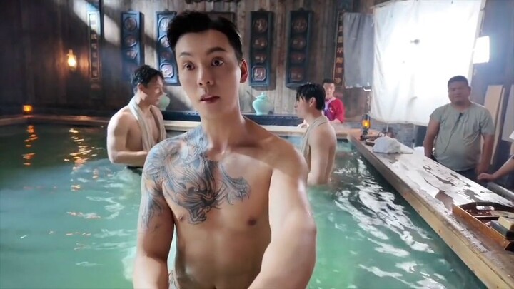 Daddy has an amazing physique! 💪🦵👍William Chan 陳偉霆 Chen Weiting