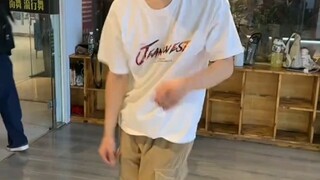 Locking书漾哦，会继续当爱豆