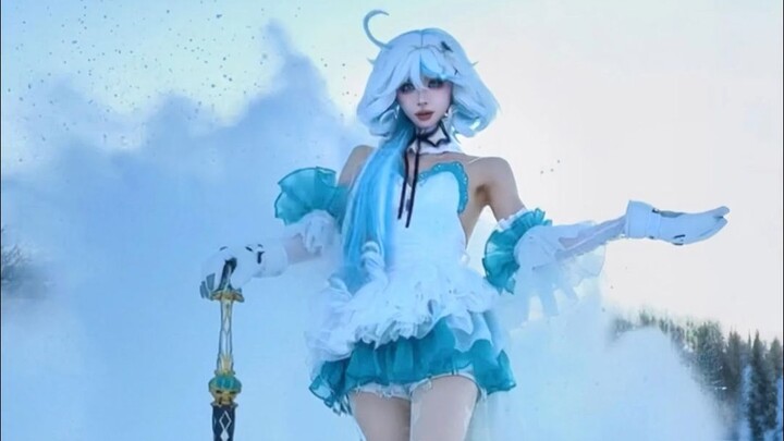 Harbin -30° Extreme Cosplay of Fischl? It's really not cold... #ooc Apologies#Fischl# Genshin Impact