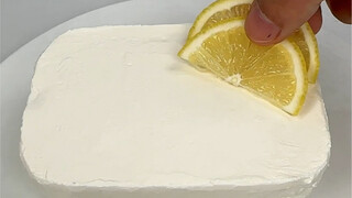 Kudengar jika lemon ditambahkan ke dalam susu, susu tersebut bisa berubah menjadi keju. Setelah menc