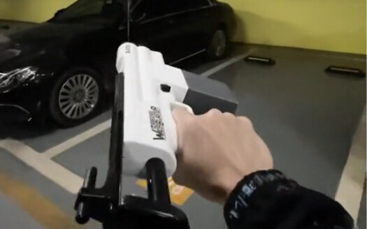 Thôi mà! Súng nước điện này cực kỳ ngầu luôn đó～ Mùa hè nhất định phải có một cây cho riêng mình!