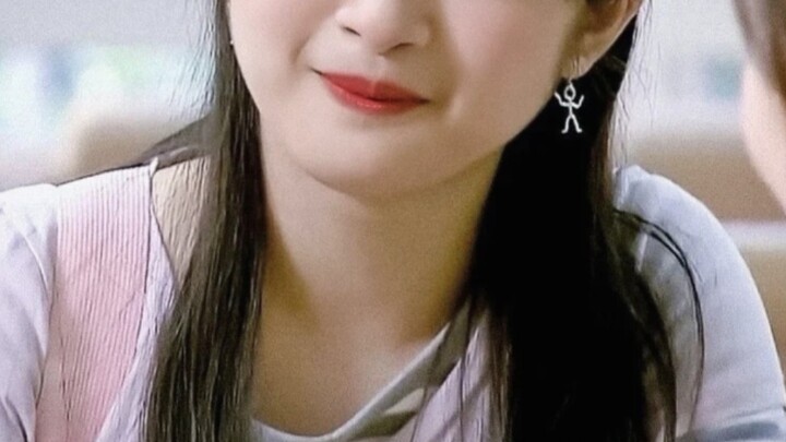 When I was a kid, I had no idea why the male lead liked her—but now I finally realize just how adora