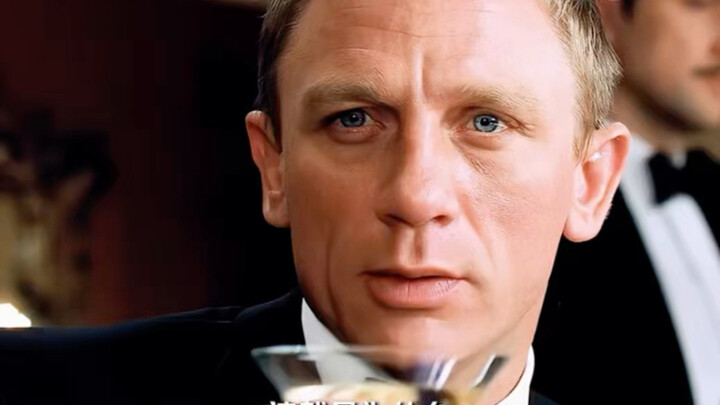 In the end, Uncle Ba saw 007 and probably thought he was seeing a ghost.