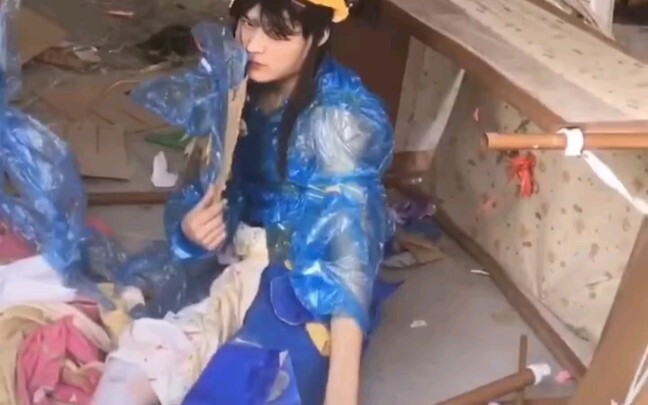 Đề xuất đổi thành: Mukuro: Khoẻ khoắn (Mukuro: Quyến rũ)