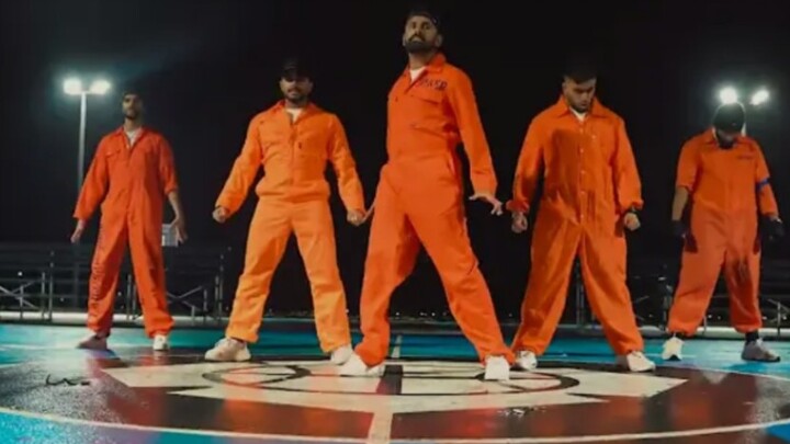 When a few bearded uncles danced to MJ's JAM! It felt so good! HD bilingual