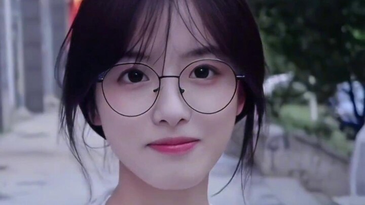 Tạo cảm giác cao quý, thanh nhã, trong sáng mà không hề gây cảm giác áp bức.