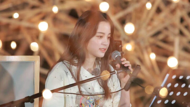 【ดนตรีของโอย่างหนานา】โอย่างหนานา ฉบับเล่นกีตาร์ร้องเพลง “หลังจากนี้ไม่มีวันพบกันอีก”