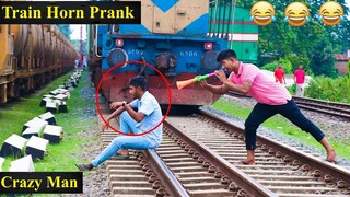 Train Horn Prank 2021 | ที่สุดของการเล่นตลกรถไฟเหาะในที่สาธารณะ (ตอนที่ 8) | ความสนุก 4 นาที