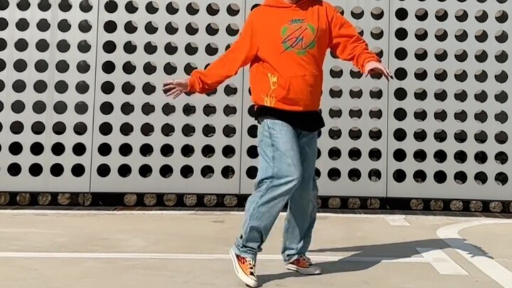 [Basics & Demonstration] Learn these leg-swinging techniques to make your dance look cool and curly