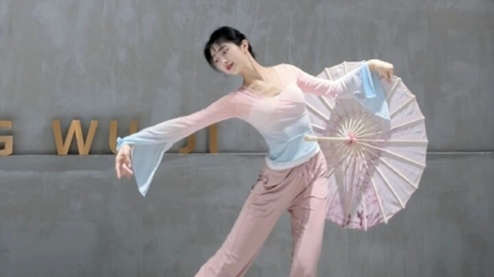 【في انتظار العائد】 الذكريات باهتة وما زلت أنتظر العائد