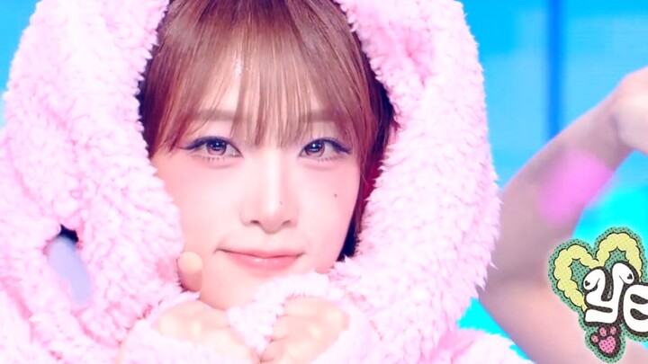 Choi Ye-na’s latest comeback track “Catch Catch” – Performance stage from March 26, 2020