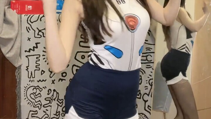 【闹闹酱】活久见！热舞明日香抢了绫波丽的战衣？!