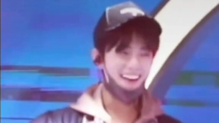 คุณไม่มีทางรู้หรอกว่าเสี่ยวฮั่นฮั่นนั้นโง่แค่ไหน (ถ้าคุณไม่ใช่แฟนคลับ อย่าเข้า ไม่ชอบ อย่าแสดงความคิ